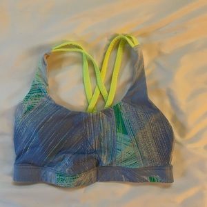 lululemon sports bra